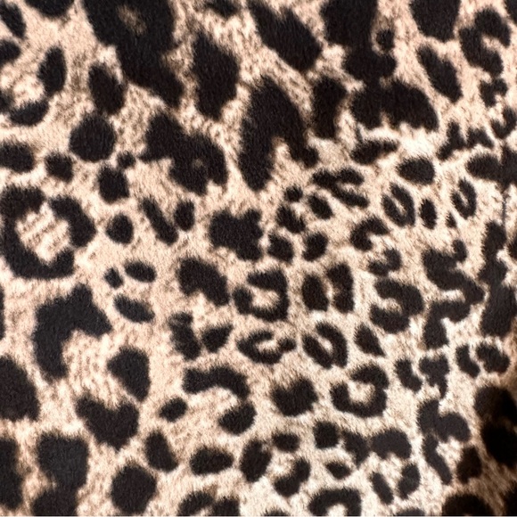Cheetah Print Plush Hoodie - Picture 3 of 10